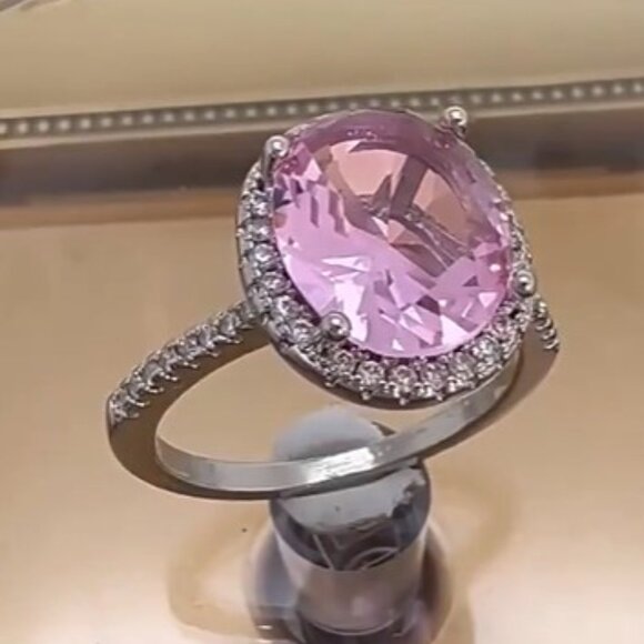 Pink Ice Oval Ring - Picture 1 of 5